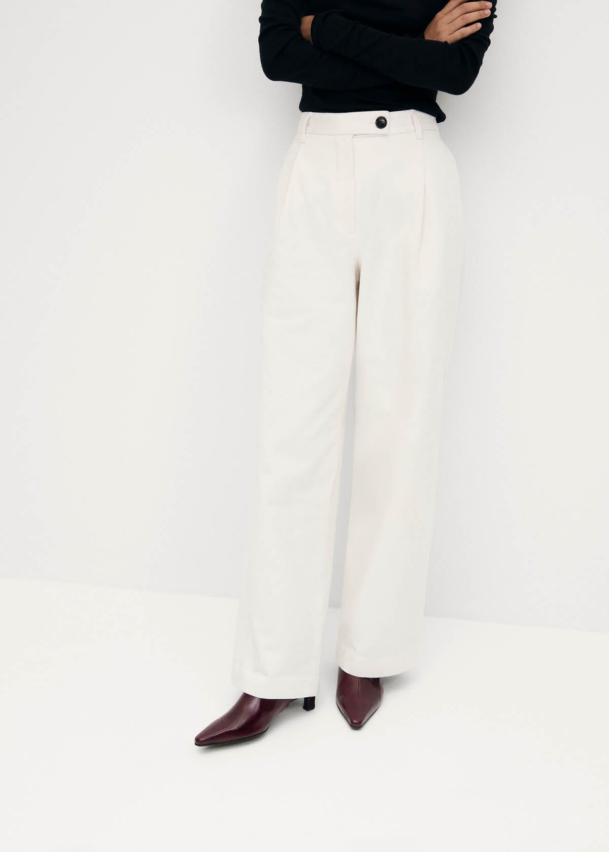 Ambar Rift Burgundy Leather Ankle Boots - Image 2